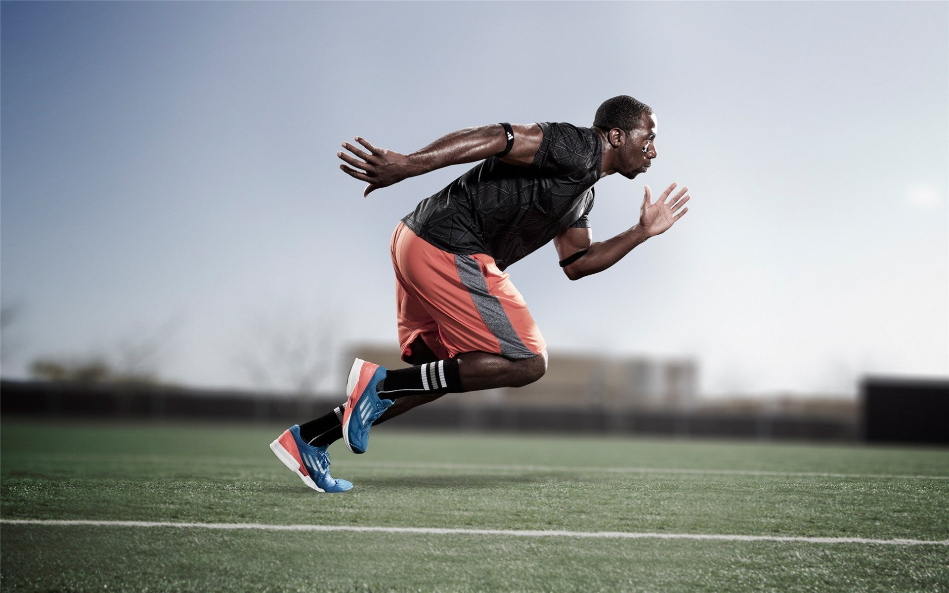 mk体育平台登录入口-自由搏击赛事走进高校推广防身意识，自由搏击青少年比赛